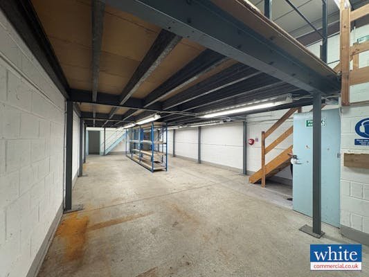 Industrial Unit in Brackley - photo 3