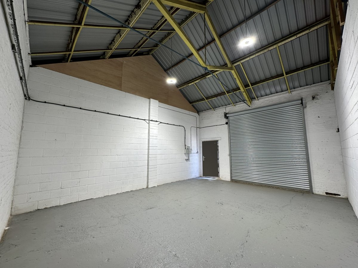 Industrial Unit in Eastbourne - photo 3