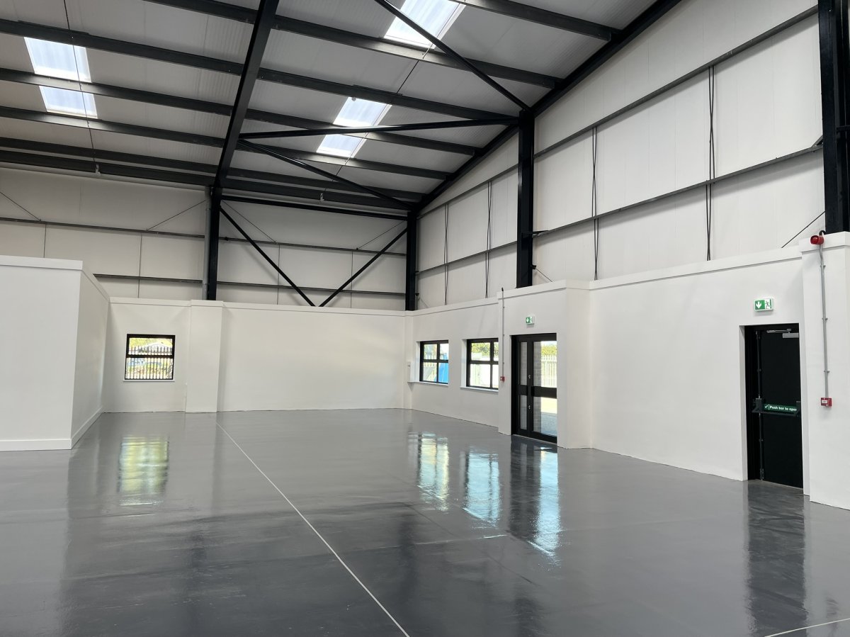Industrial Unit in Southampton - photo 2