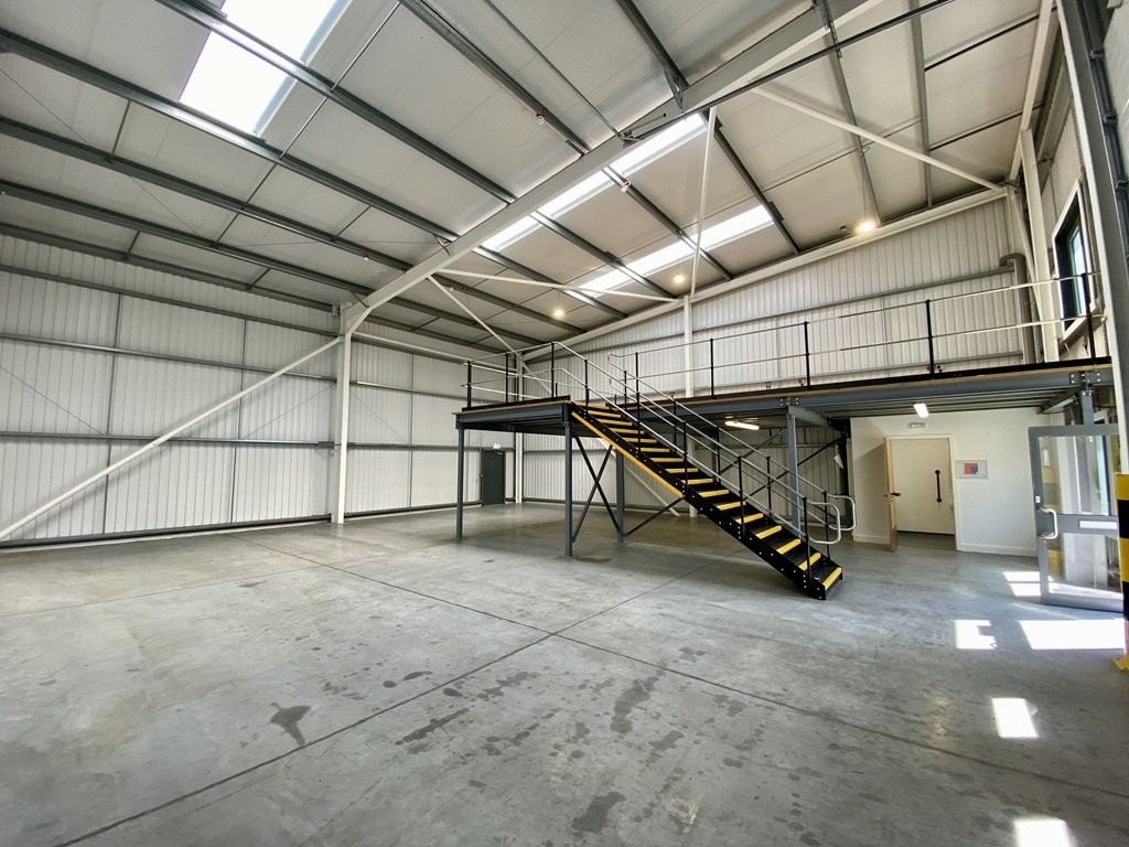 Industrial Unit in Evesham - photo 4