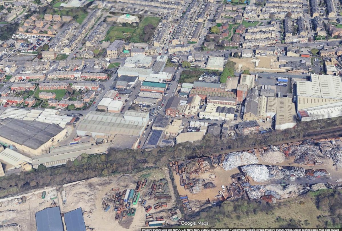 Industrial Unit in Bradford - photo 2