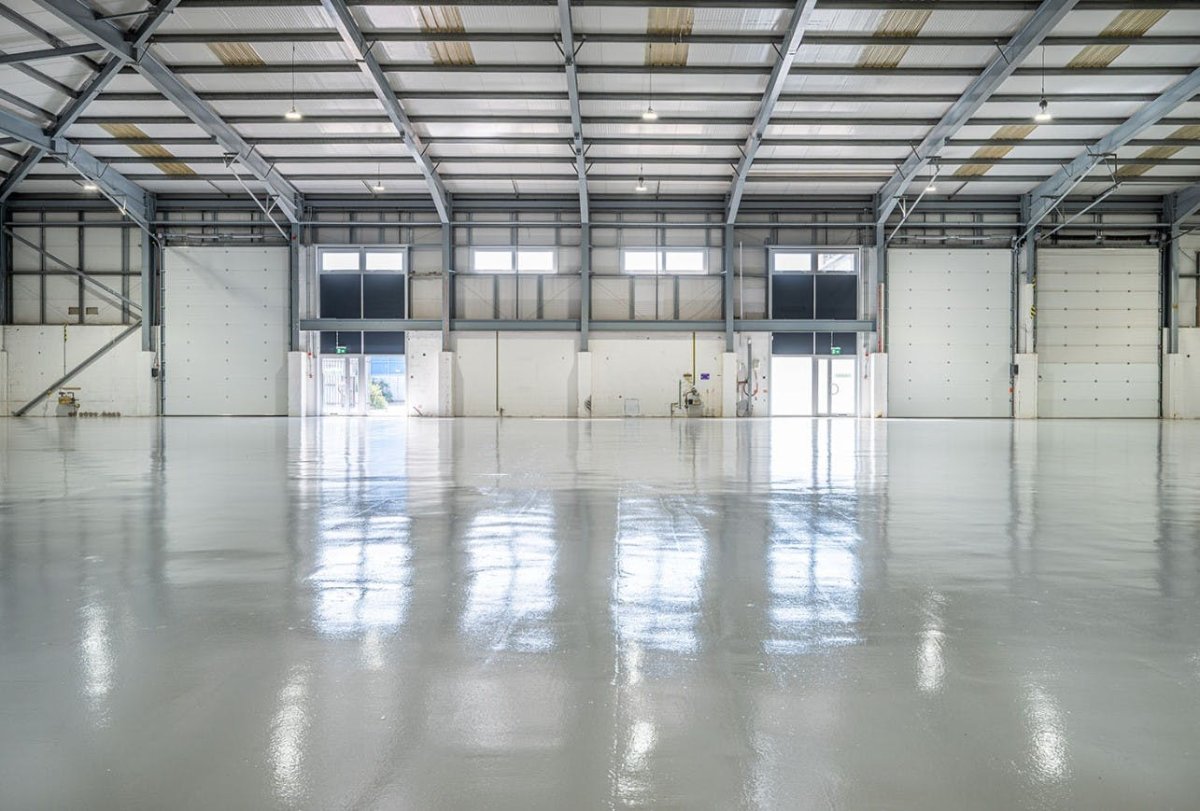 Industrial Unit in London - photo 3