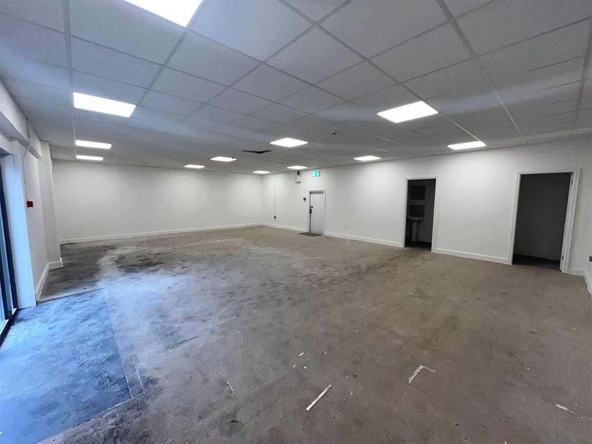 Industrial Unit in Liverpool - photo 2
