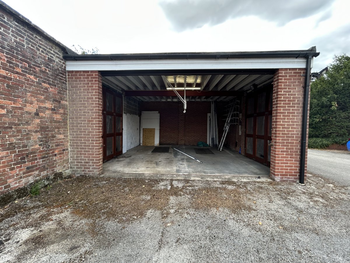 Industrial Unit in Belper - photo 3