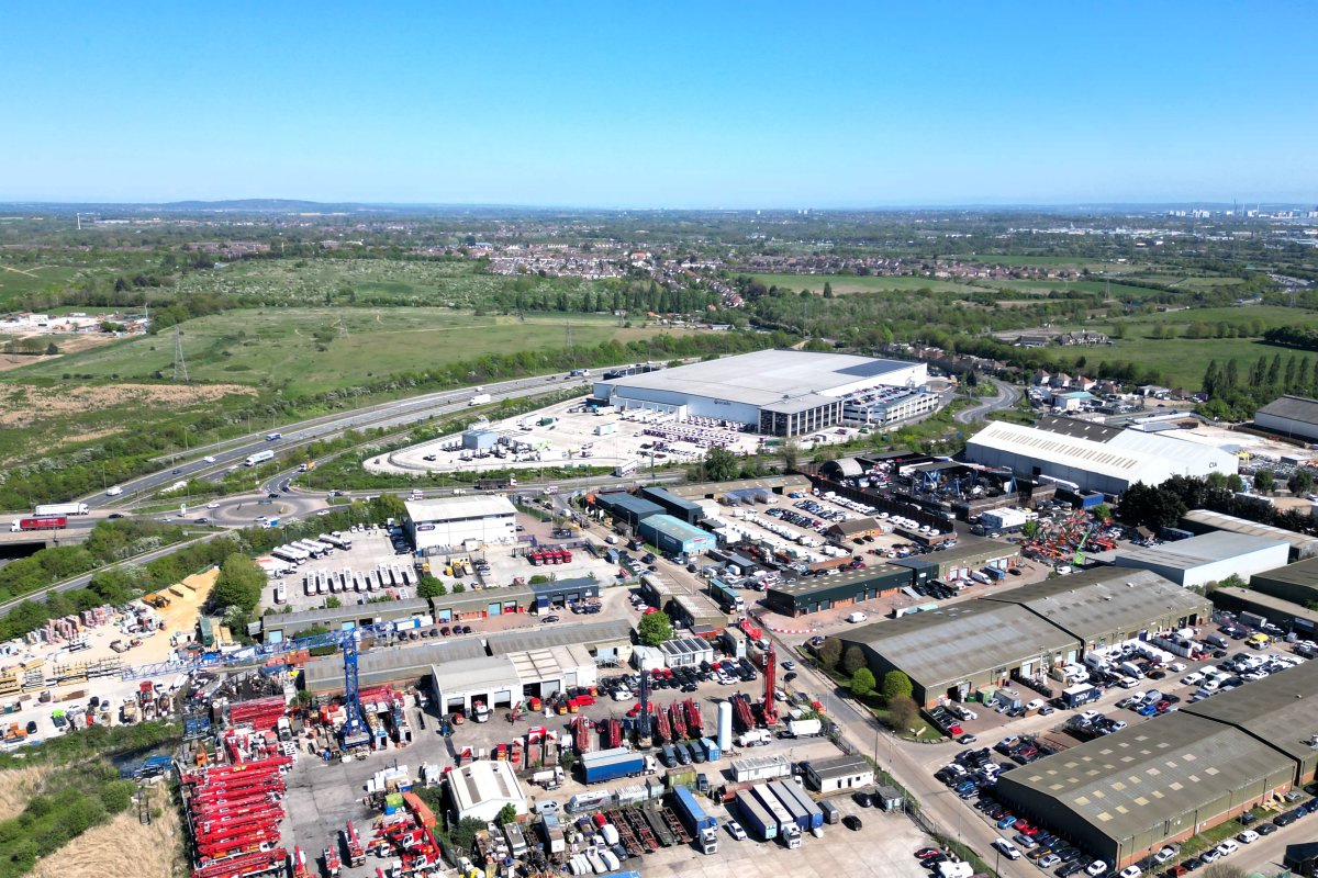 Industrial Unit in Aveley - photo 4
