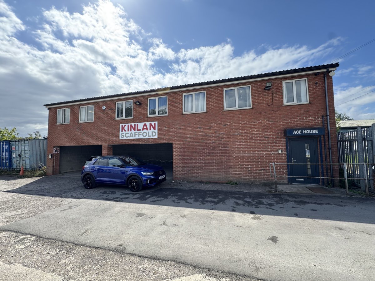 Industrial Unit in Eccles - photo 4