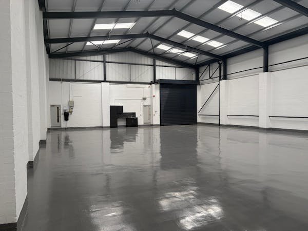 Industrial Unit in Halesowen - photo 3