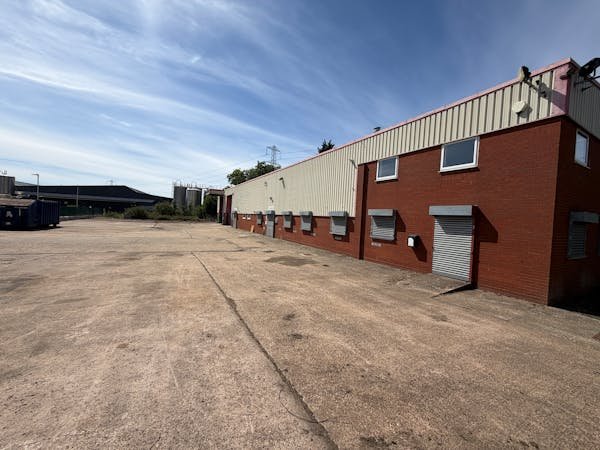 Industrial Unit in Tamworth - photo 2