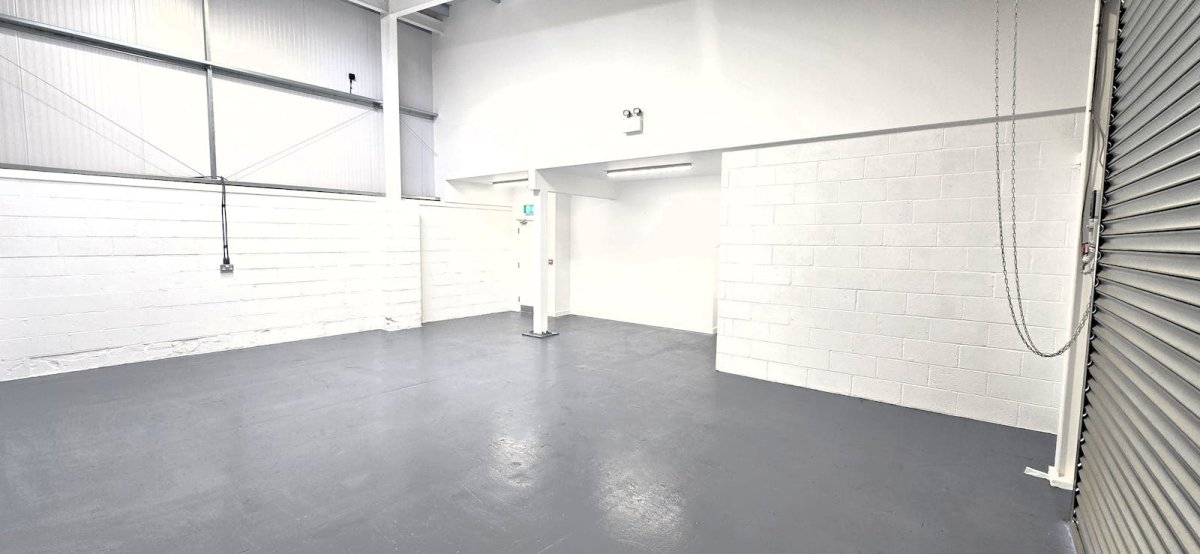 Industrial Unit in Rainham - photo 2