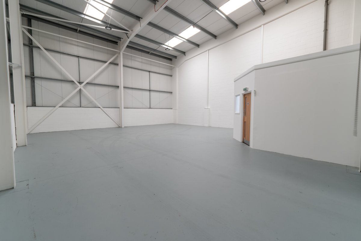 Industrial Unit in Redhill - photo 4