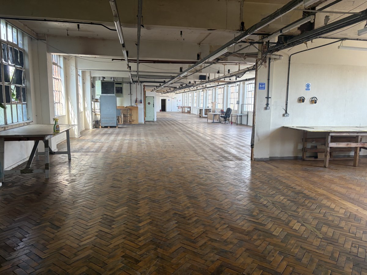 Industrial Unit in Leicester - photo 2