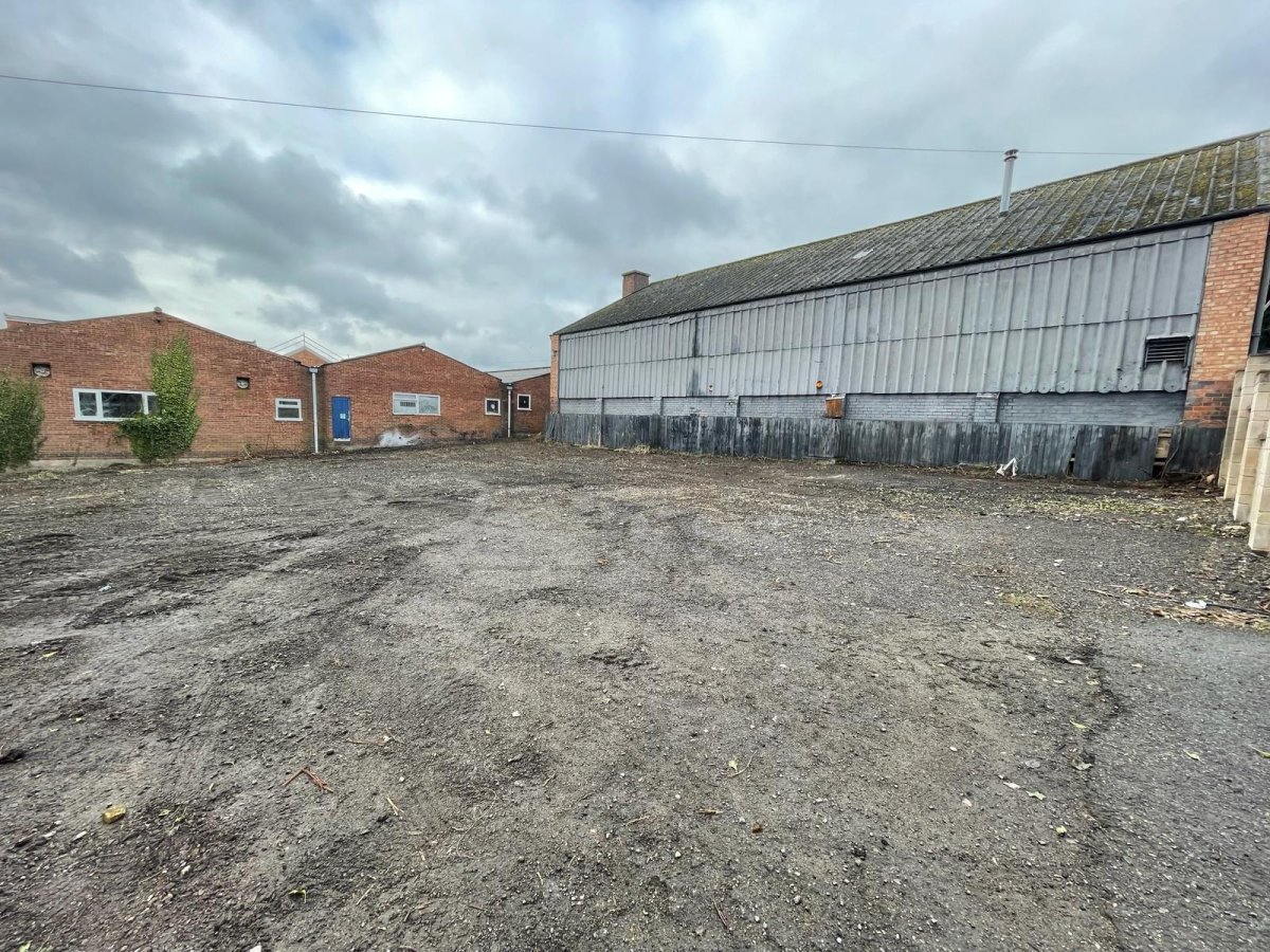 Industrial Unit in Barwell - photo 2