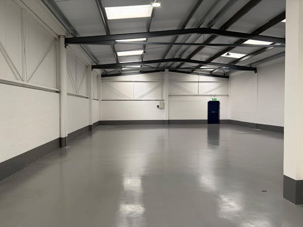 Industrial Unit in Brierley Hill - photo 4