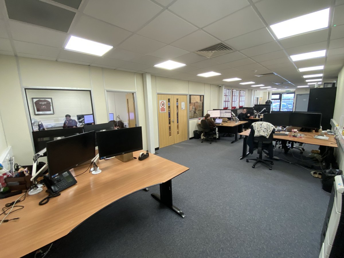 Industrial Unit in Crayford - photo 4