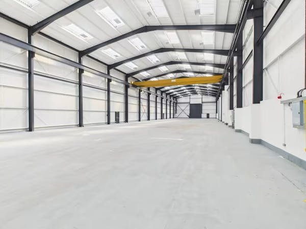 Industrial Unit in Dudley - photo 2