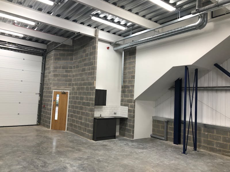 Industrial Unit in Leyton - photo 4