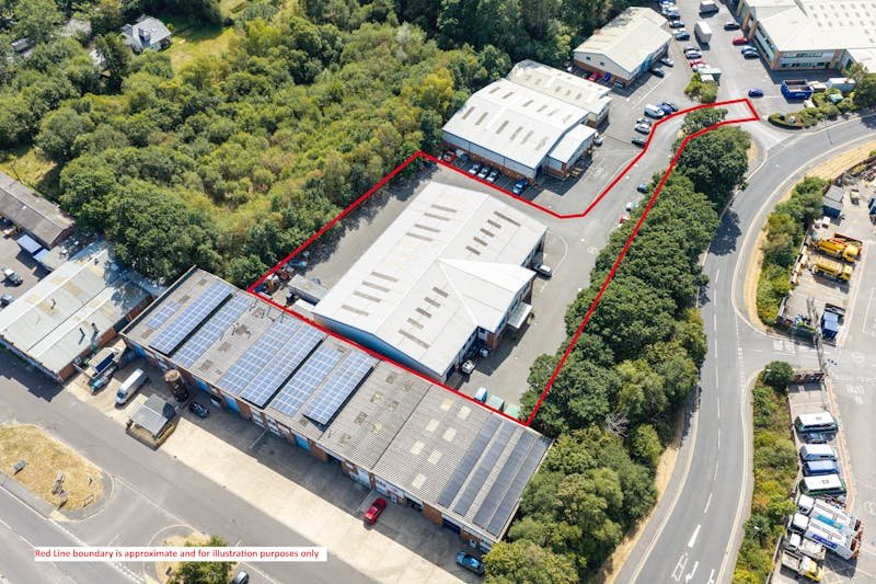 Industrial Unit in Wimborne - photo 3