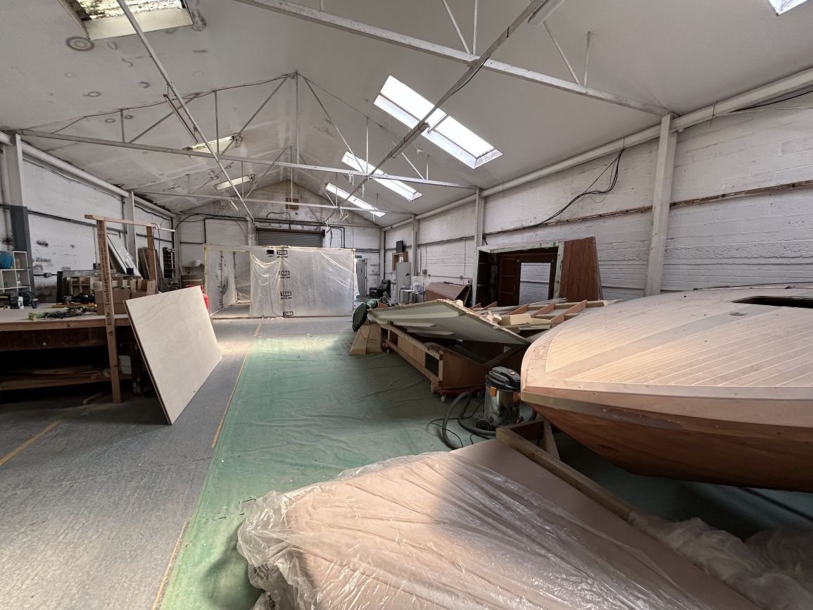 Industrial Unit in Plymouth - photo 2