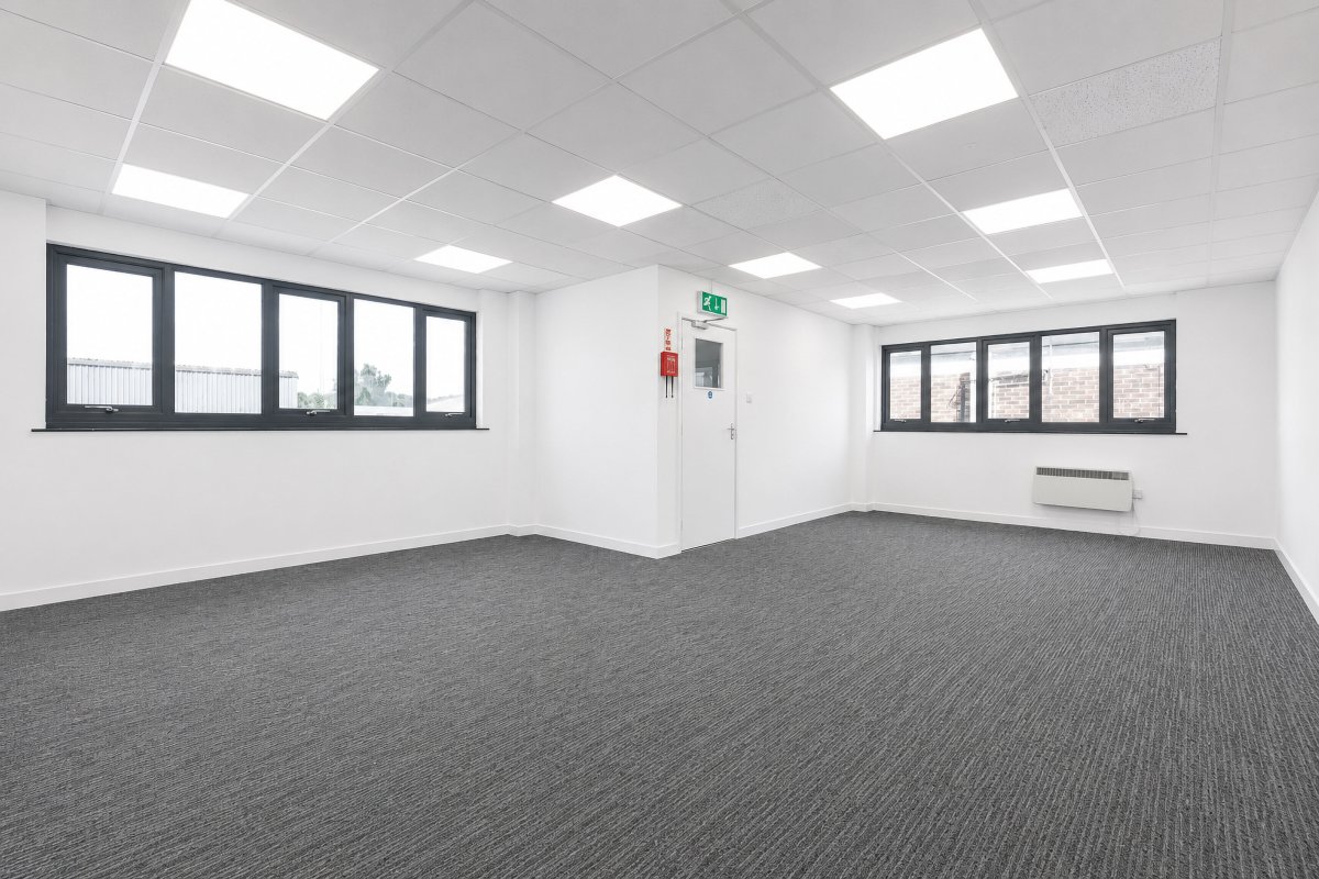 Industrial Unit in Maidstone - photo 3