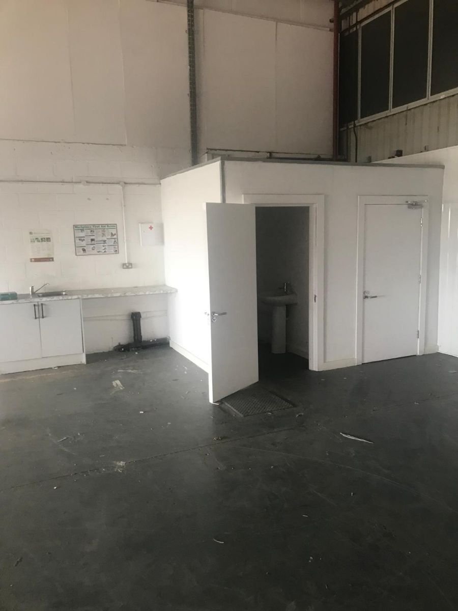 Industrial Unit in Wirral - photo 2
