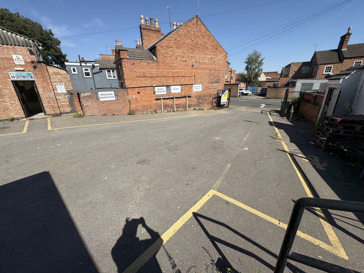 Industrial Unit in Loughborough - photo 4