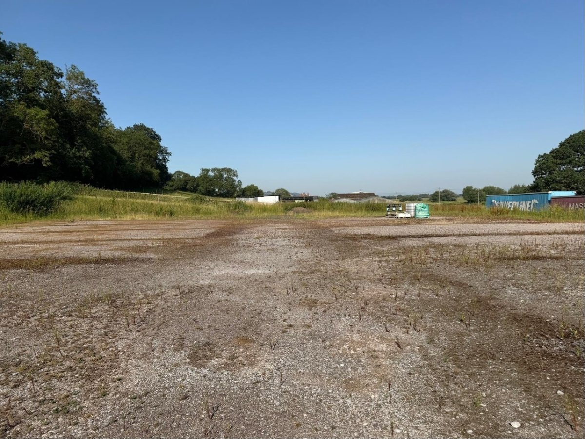 Industrial Unit in Compton Dundon - photo 3