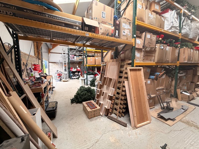 Industrial Unit in Alton - photo 2