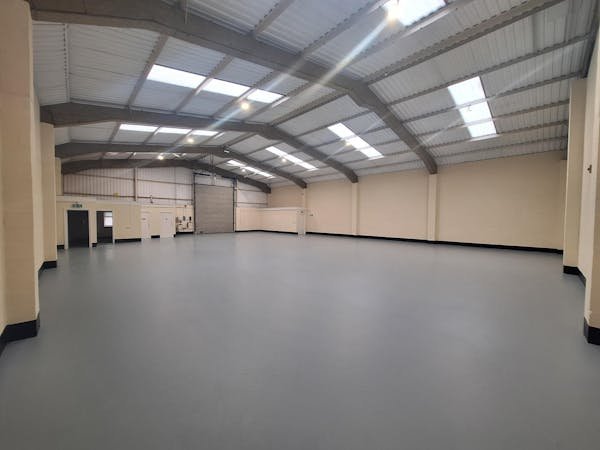 Industrial Unit in Winsford - photo 2