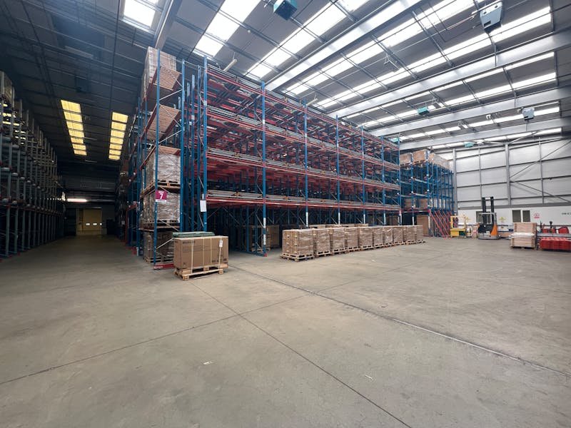 Industrial Unit in North Baddesley - photo 2