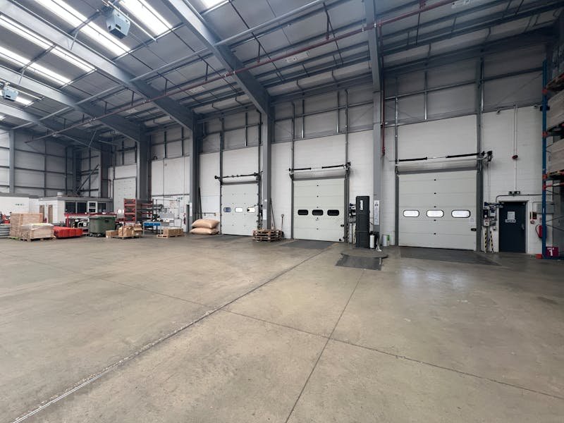 Industrial Unit in North Baddesley - photo 3