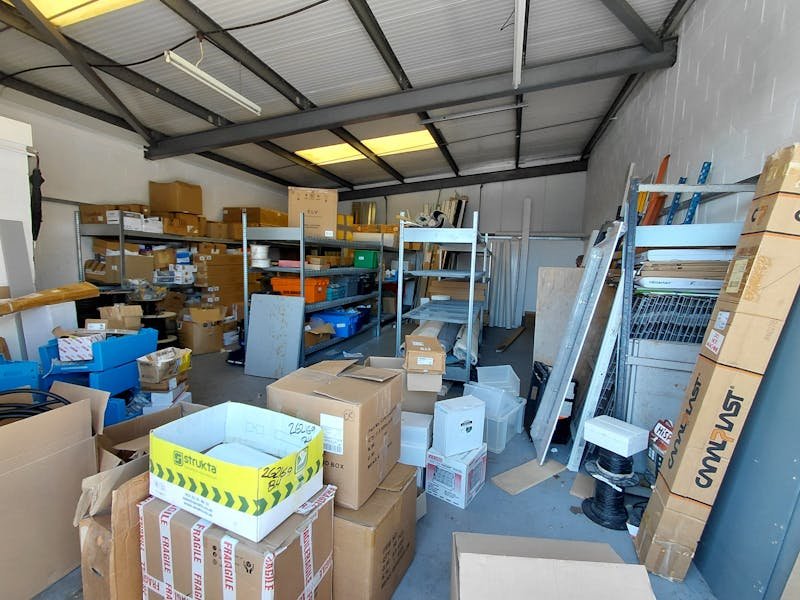 Industrial Unit in Bournemouth - photo 2