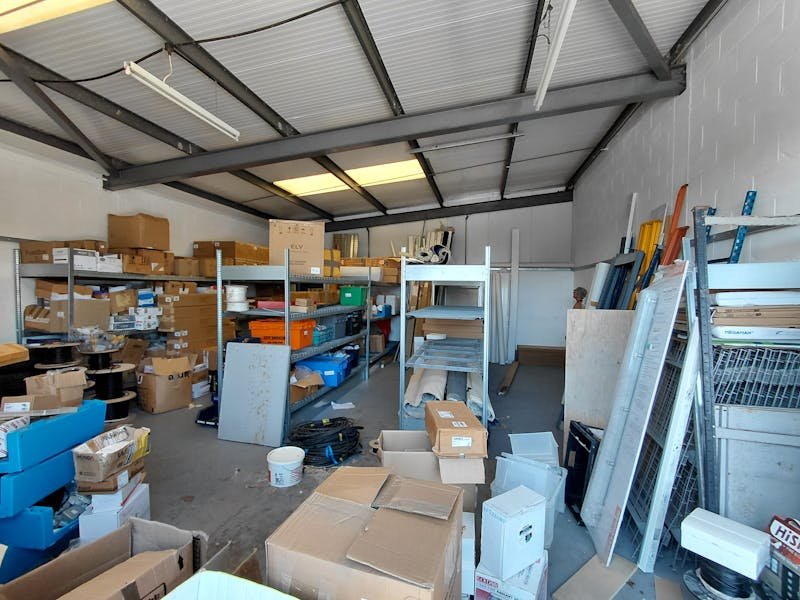Industrial Unit in Bournemouth - photo 3