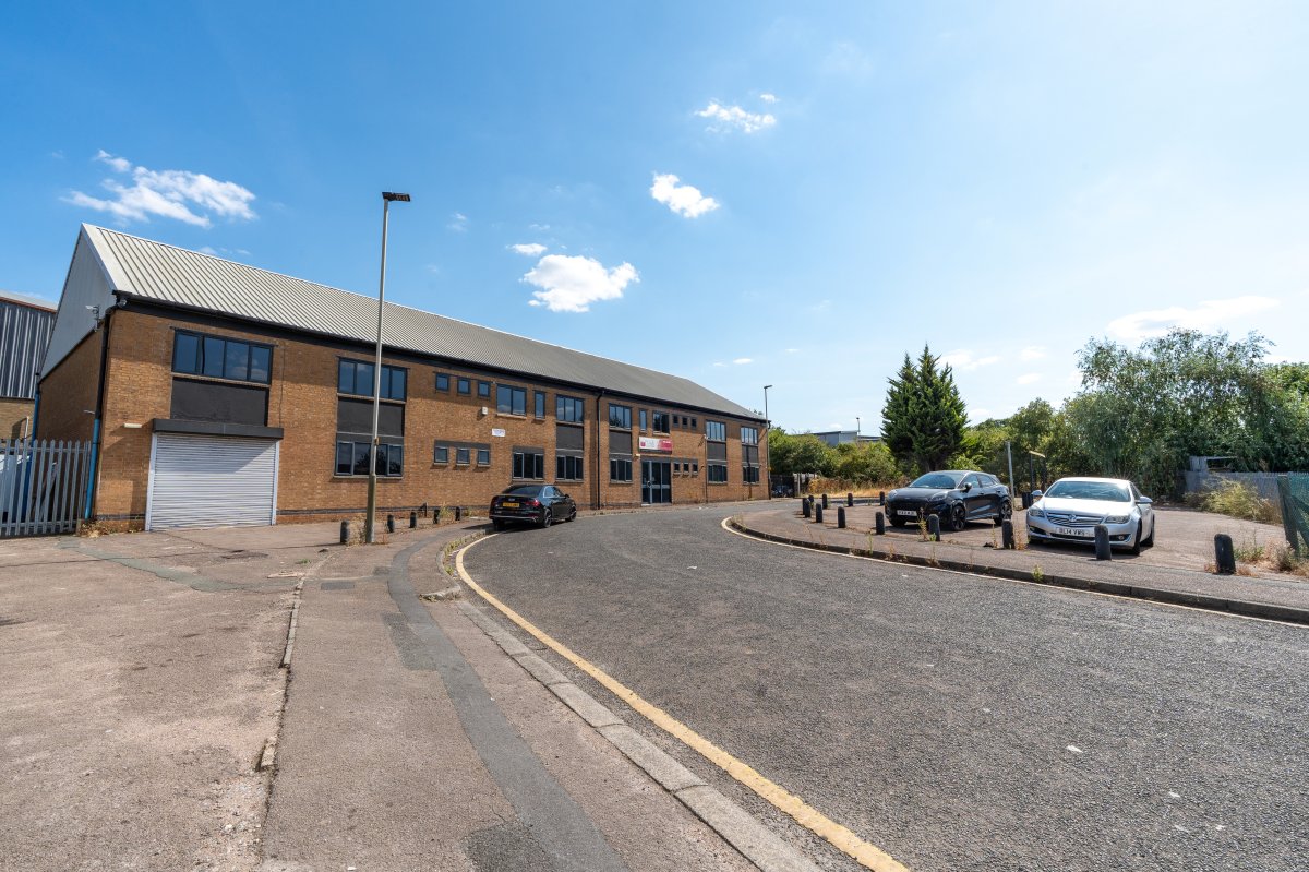 Industrial Unit in Leicester - photo 3