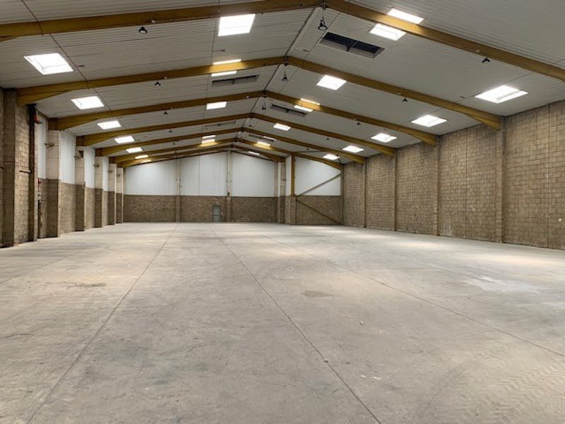 Industrial Unit in Rainham - photo 2