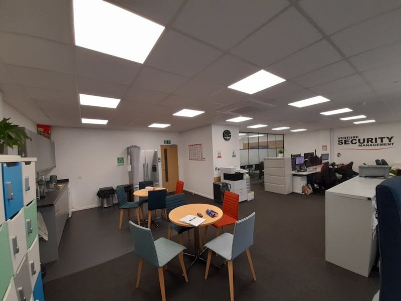 Industrial Unit in Andover - photo 2