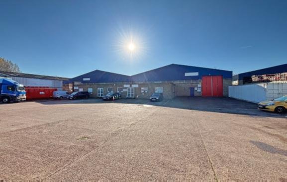 Industrial Unit in Biggleswade - photo 2