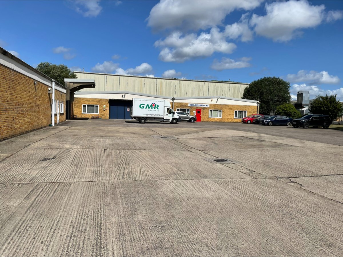 Industrial Unit in West Wilts Trading Estate - photo 3