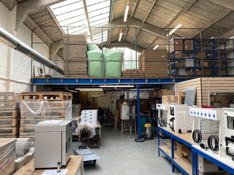 Industrial Unit in Harlow - photo 2