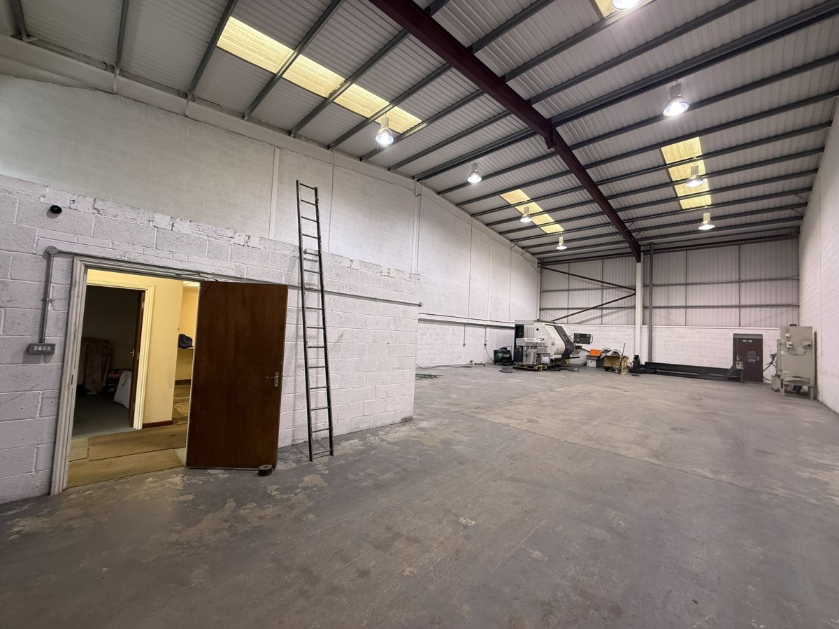 Industrial Unit in Leicester - photo 2