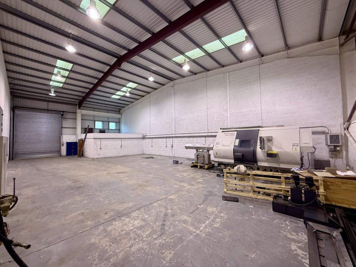 Industrial Unit in Leicester - photo 3