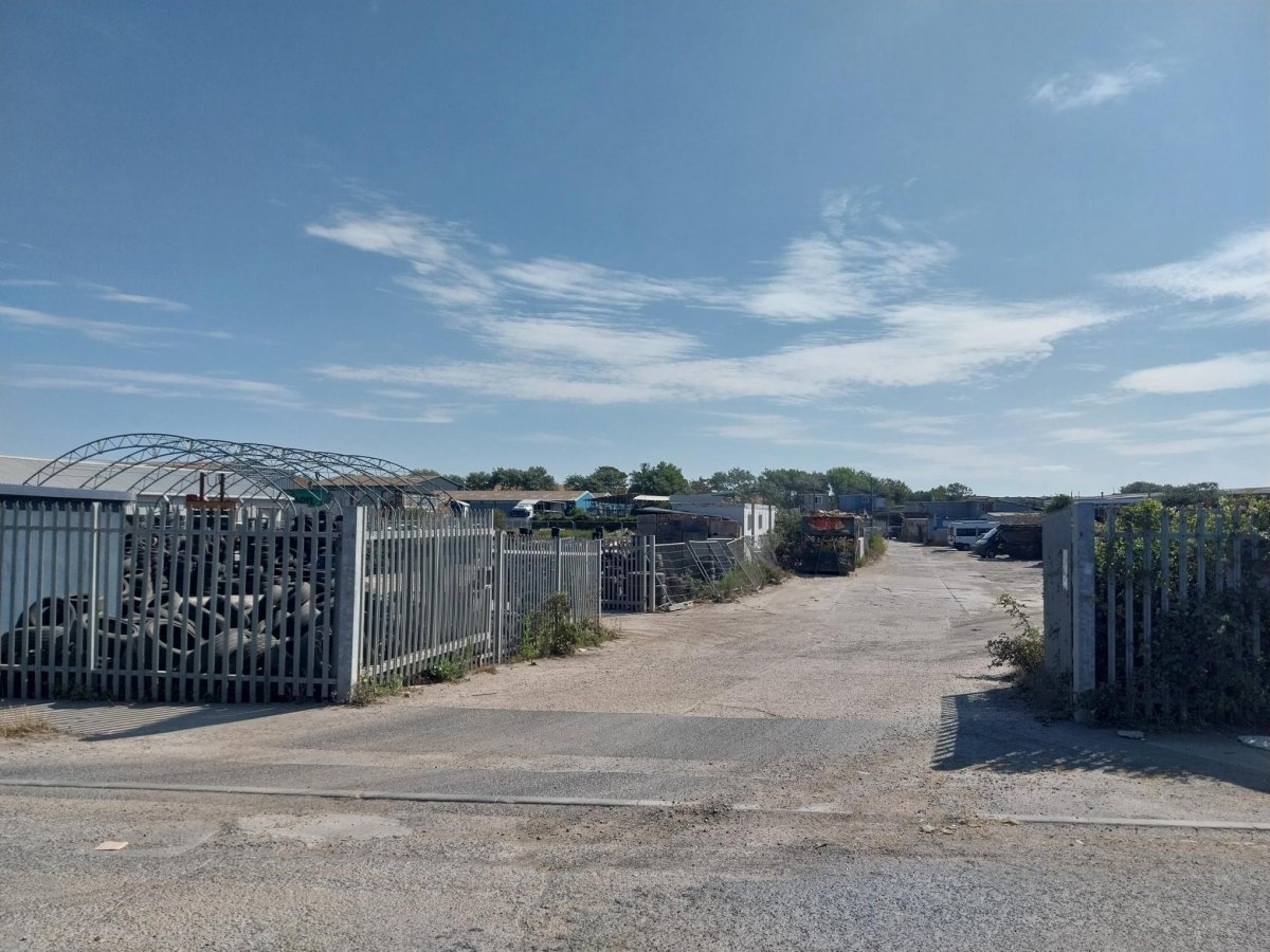 Industrial Unit in Newhaven - photo 2