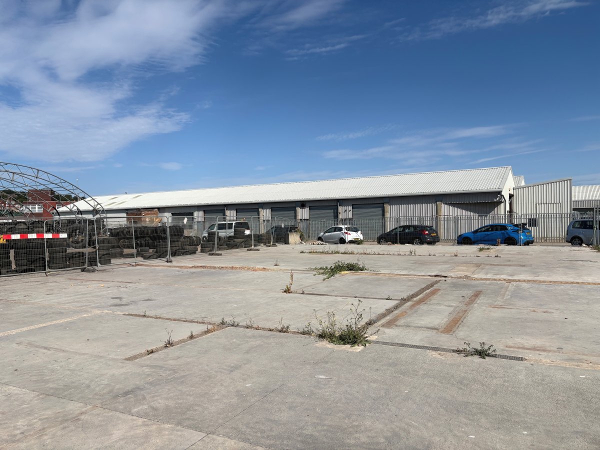 Industrial Unit in Newhaven - photo 3