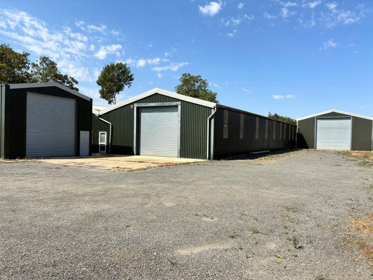 Industrial Unit in Banbury - photo 2