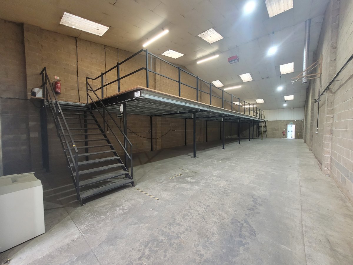 Industrial Unit in St Ives (Cambs) - photo 2