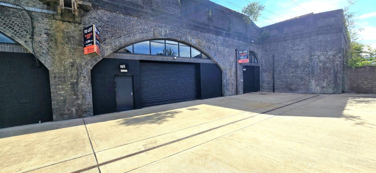 Industrial Unit in Shadwell, London - photo 3