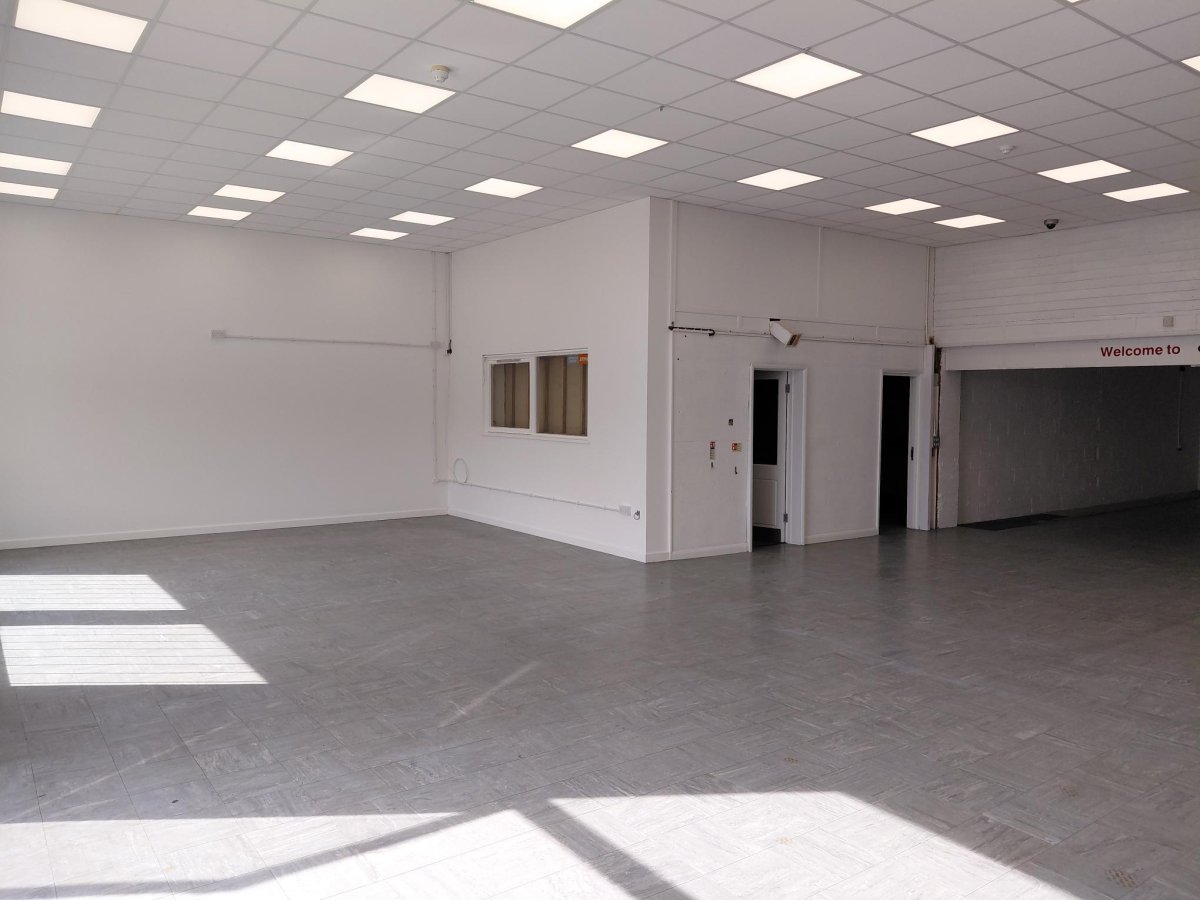 Industrial Unit in Tunbridge Wells - photo 2