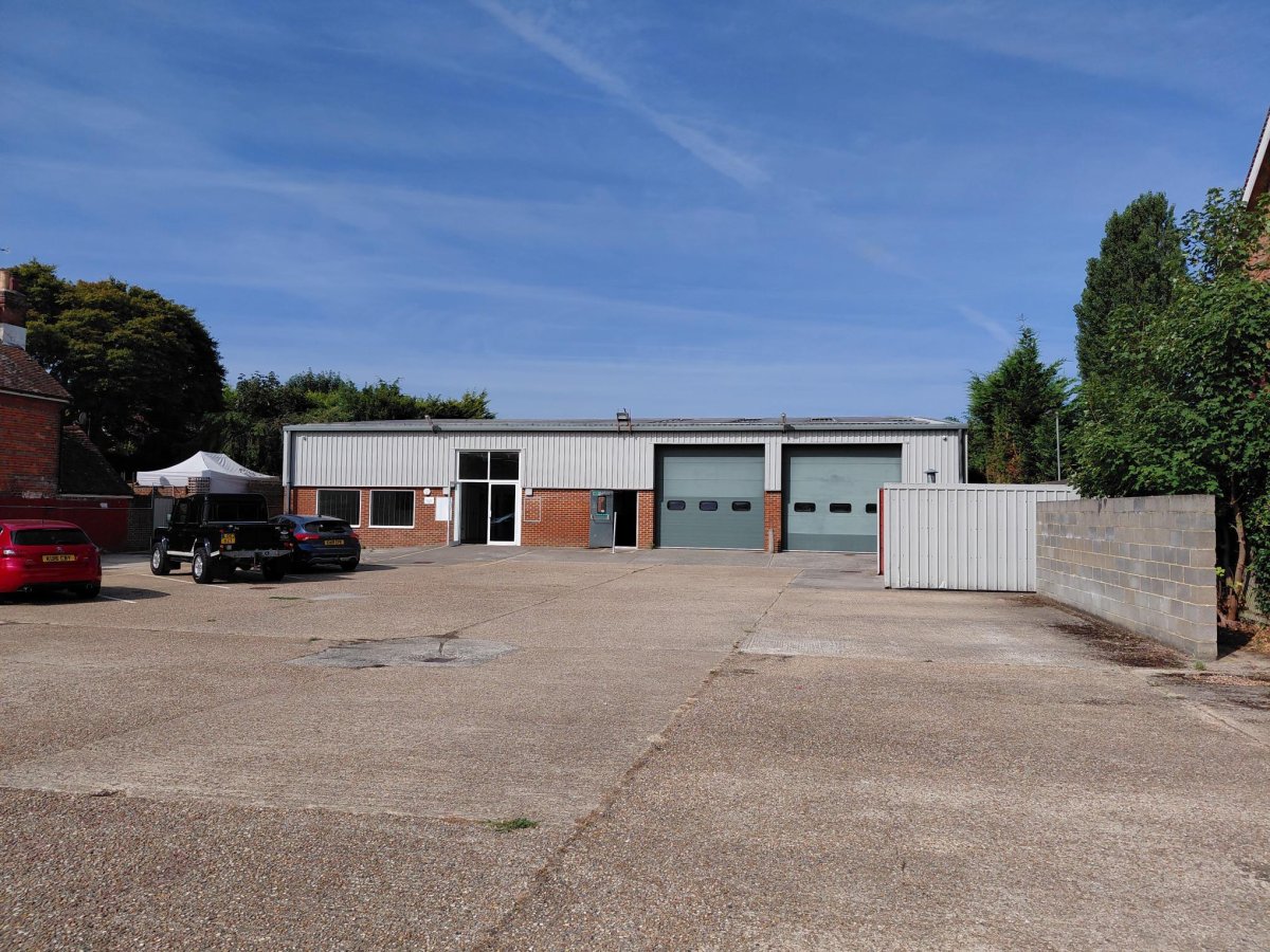 Industrial Unit in Tunbridge Wells - photo 3