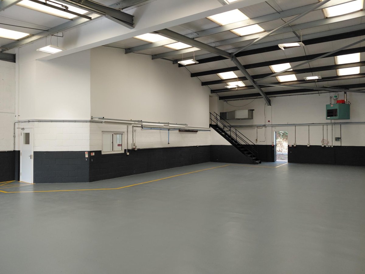 Industrial Unit in Tunbridge Wells - photo 4