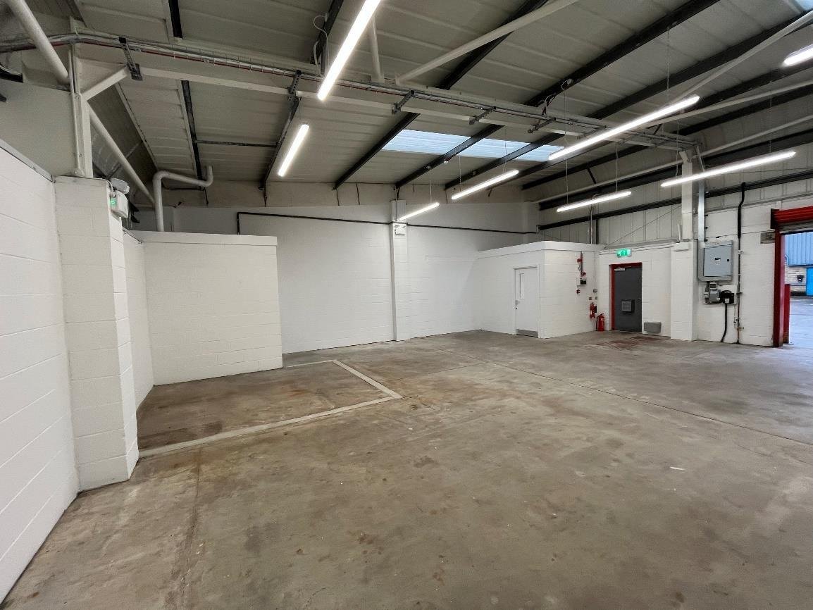 Industrial Unit in Elland - photo 3