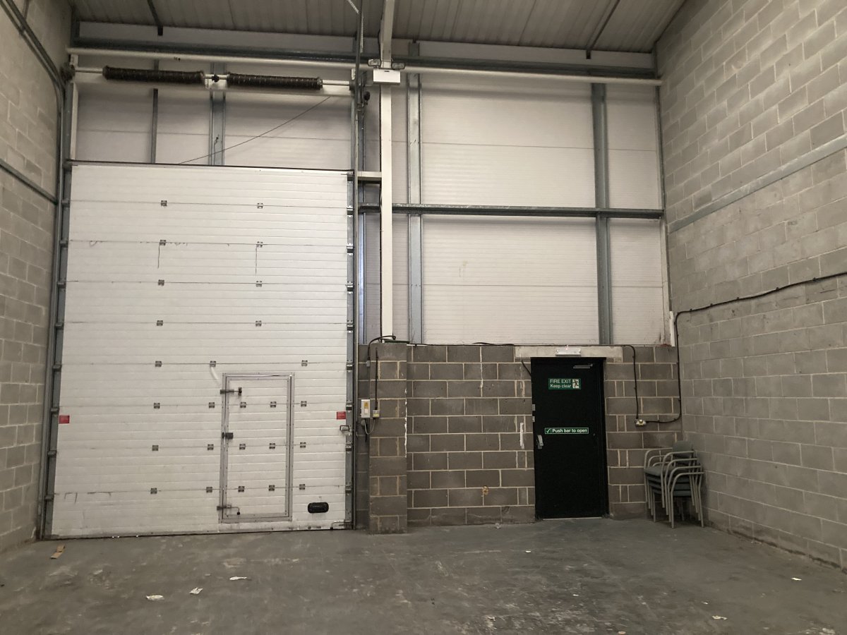 Industrial Unit in Sheffield - photo 2